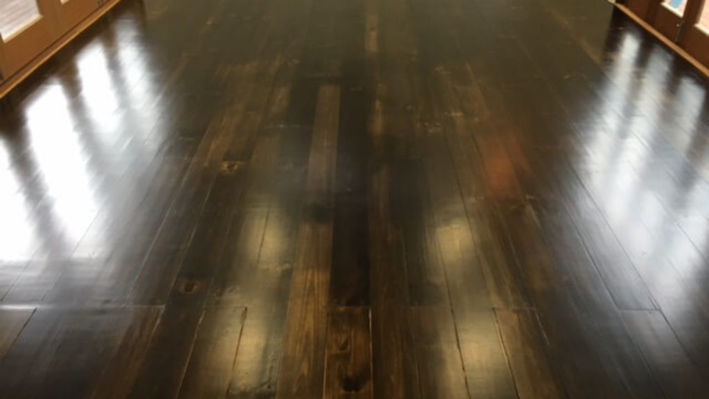 remove-black-stains-from-wood-floor-ibx-services